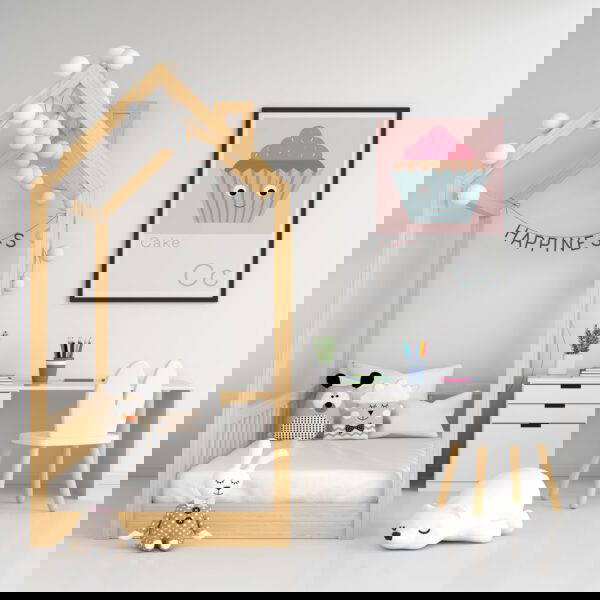 Cake-print-Childs-room cute framed cup cake print on little girls bedroom wall